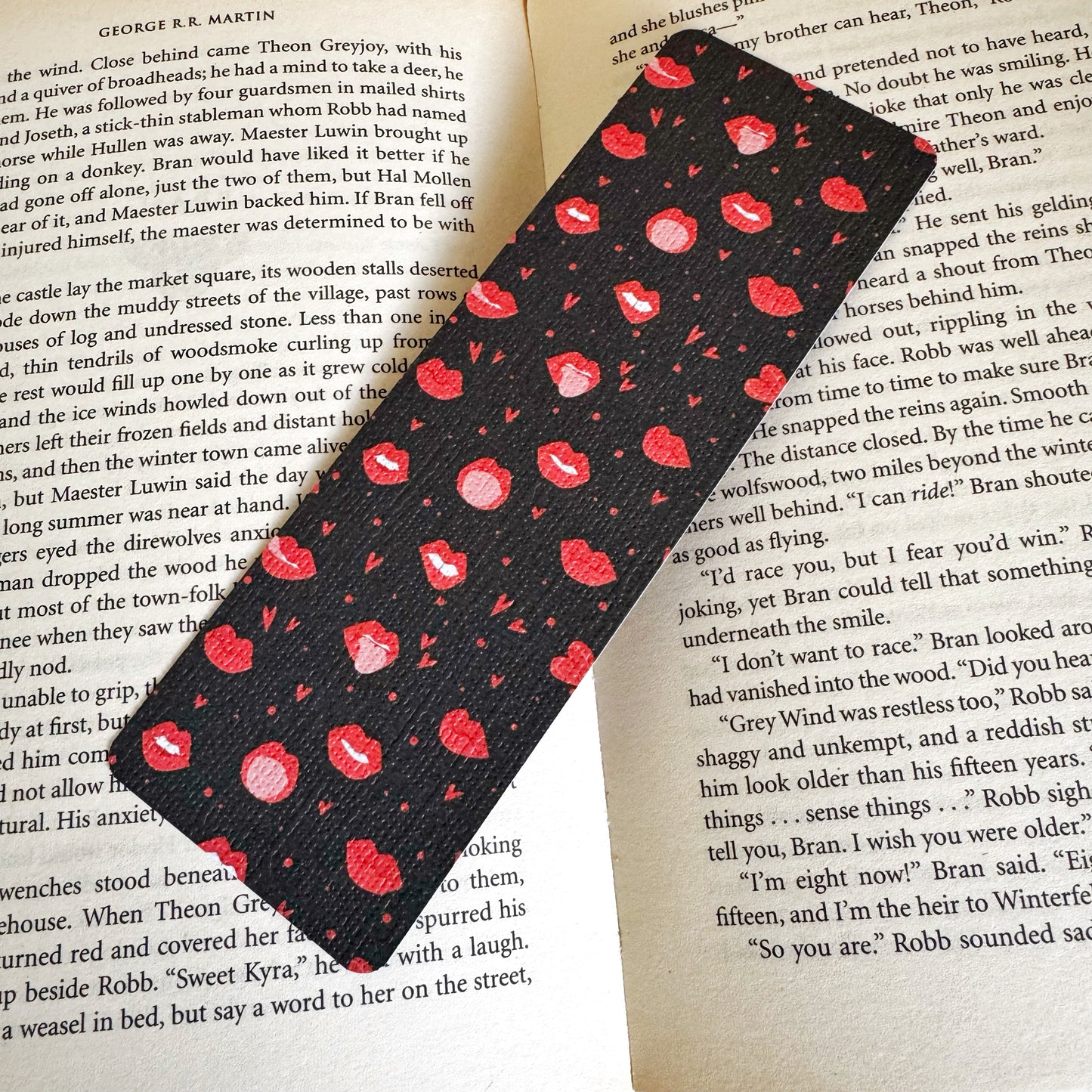 Spicy Lips Linen Bookmark – For Smutty Reads | Double sided linen bookmark