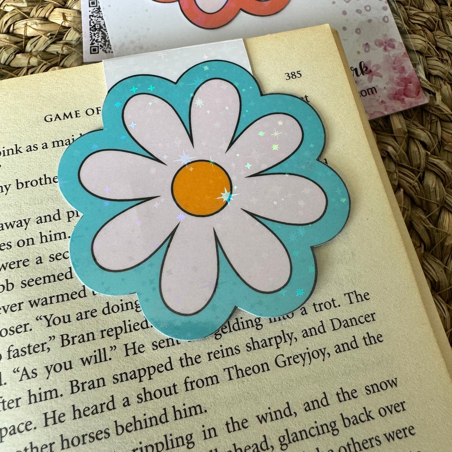 Daisy Flower Holographic laminated Magnetic bookmark for book lovers, Daisy bookmark,Teachers Gift, Bookish Gift, Flower Bookmark,book nerd