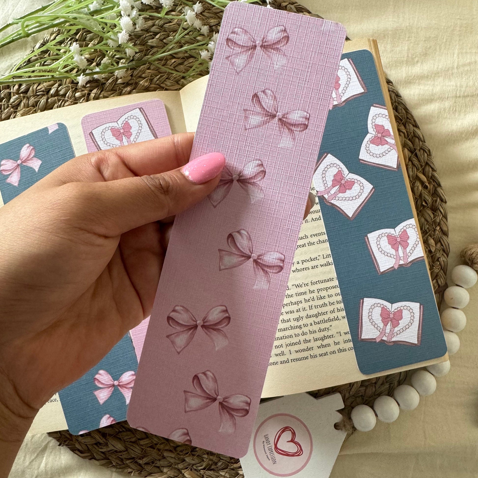 Bow Bookmark for Book Lovers , set of 4 Linen Bookmark, Aesthetic Girly Bookish Bow bookmark, Pink bows bookmark