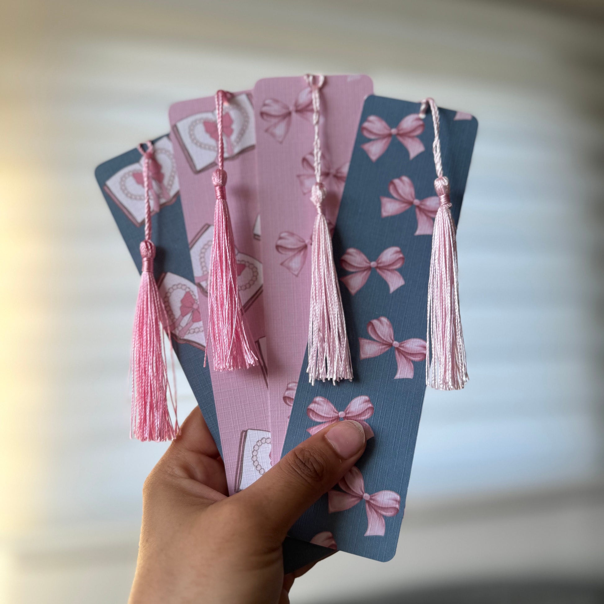 Bow Bookmark for Book Lovers , set of 4 Linen Bookmark, Aesthetic Girly Bookish Bow bookmark, Pink bows bookmark