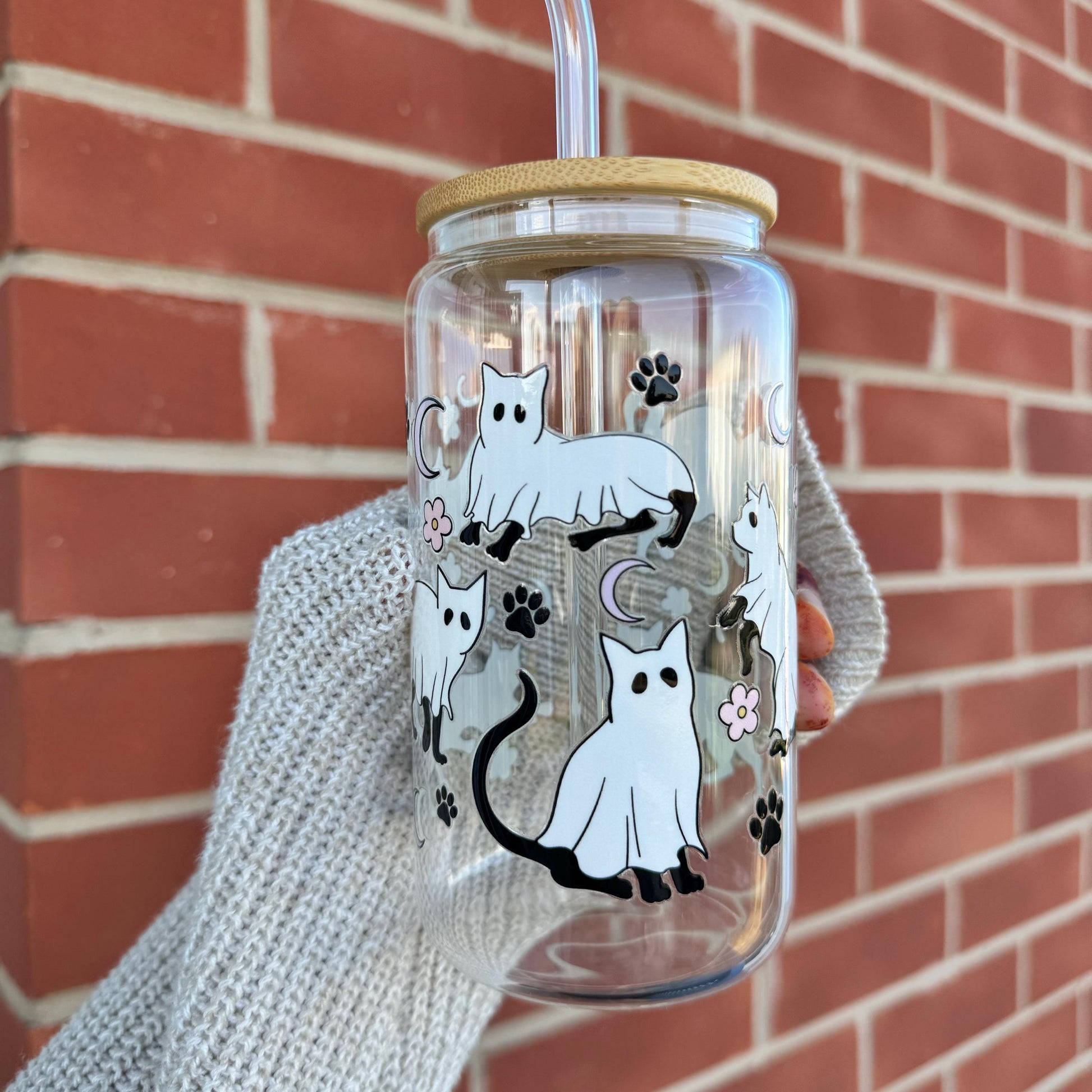 Cat Boo Iced Coffee Can Glass, Winter Holidays Cat Lover 16oz Can Glass with Bamboo Lid and Glass Straw , Cat lover gift for Christmas