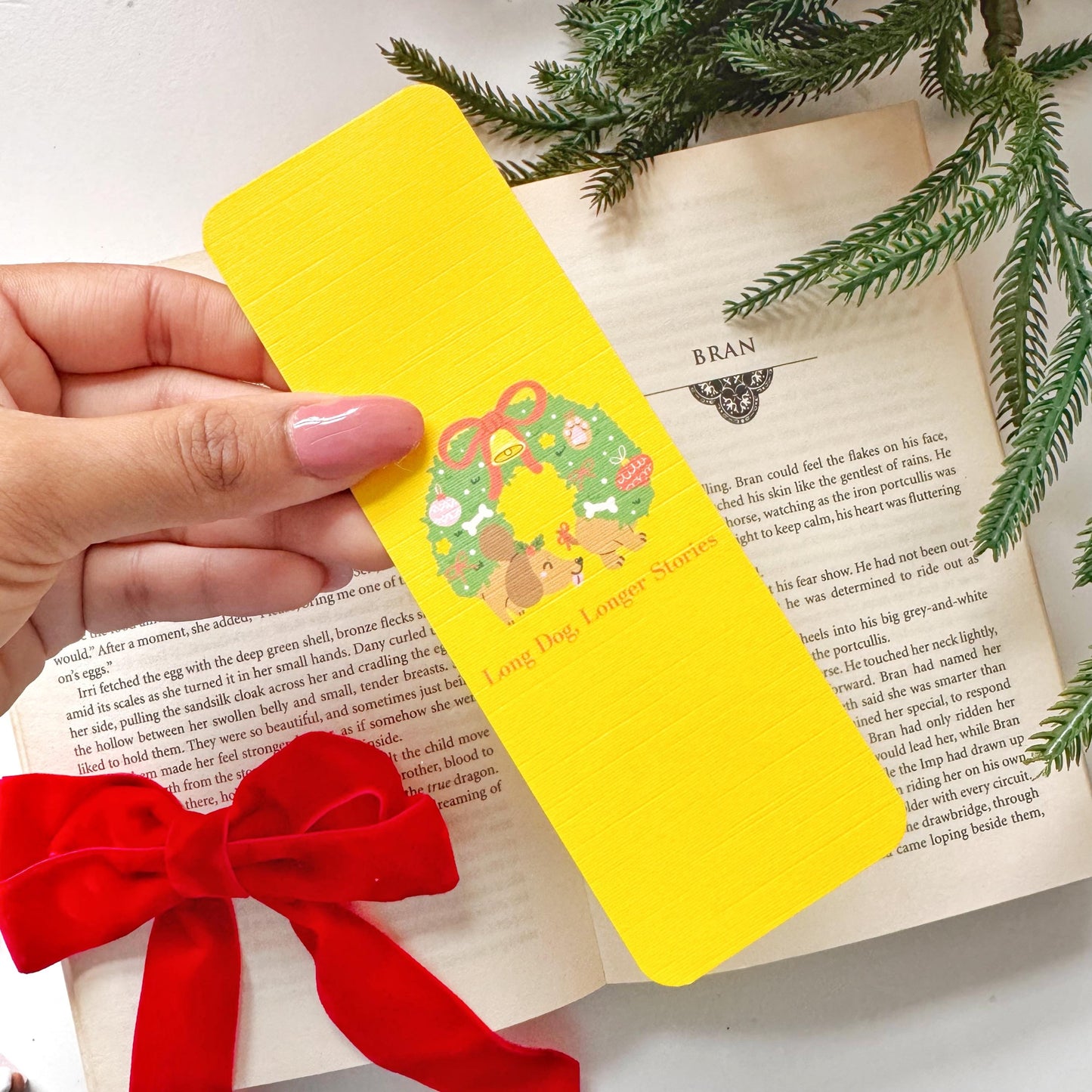 Dachshund Christmas Wreath Bookmark, Double Side 2x6 inch Linen Paper Gift