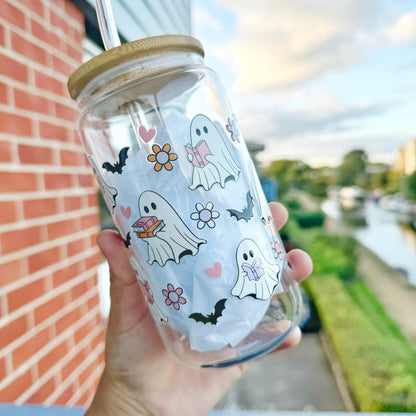 Spooky Boo and Daisy Book Lover Iced Coffee Can Glass, 16oz Beer Can Glass with Bamboo Lid and Glass Straw , Ghost Bookish Cup