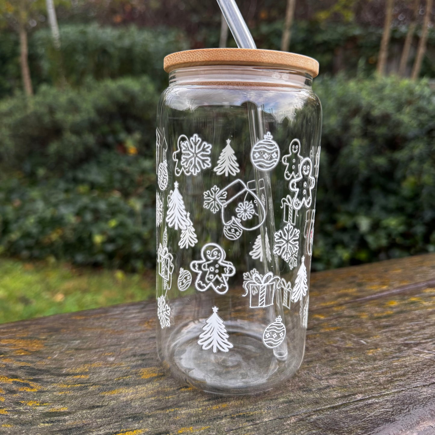 White Christmas Doodle Iced coffee Glass Can With Bamboo Lid and Straw