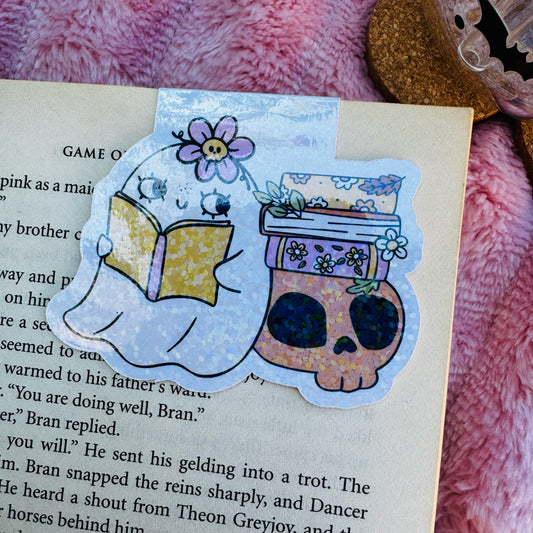 Spooky Boo Reading Books Magnetic bookmark for book lovers
