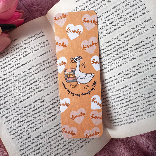 goosing my way through my tbr bookmark goose design