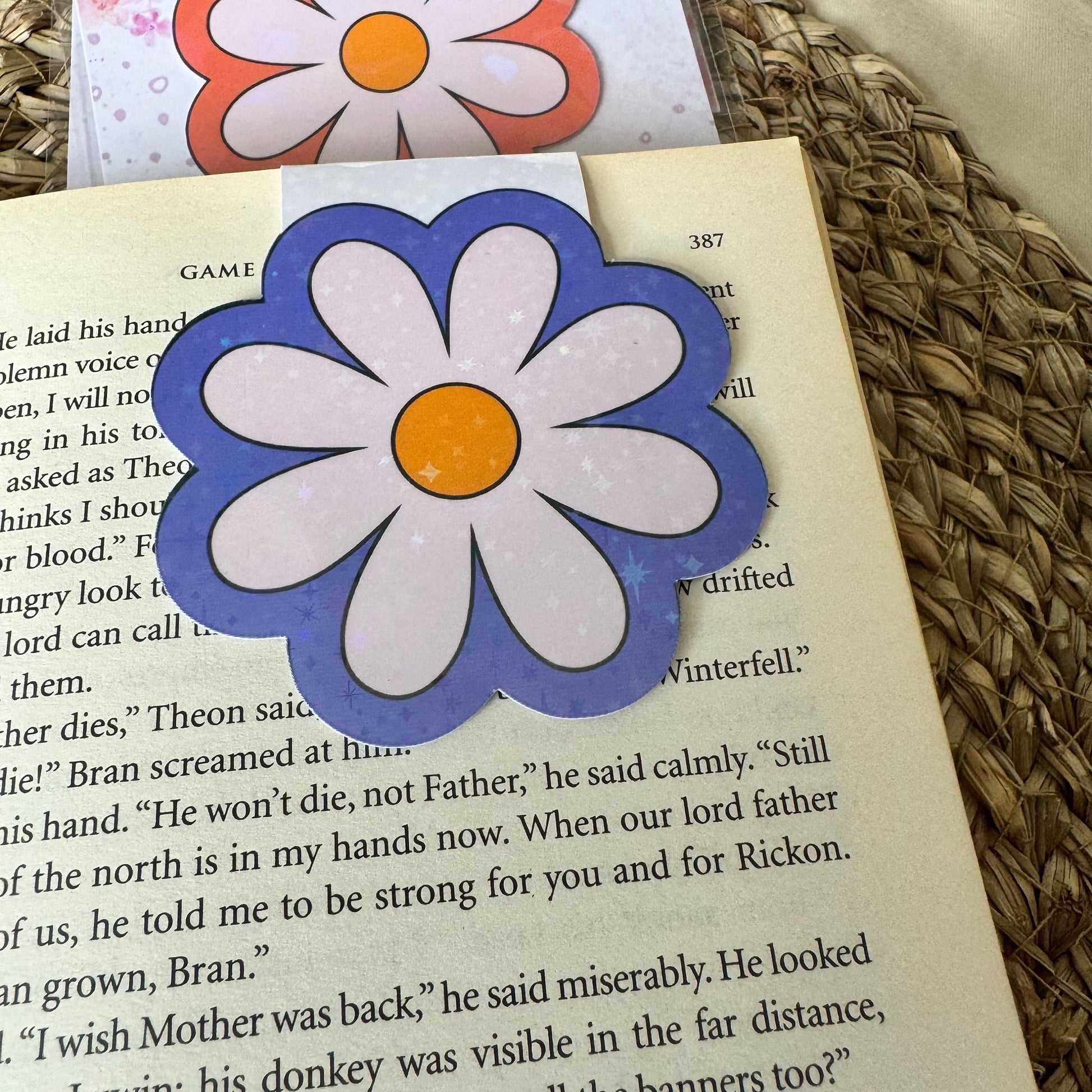 Daisy Flower Holographic laminated Magnetic bookmark for book lovers, Daisy bookmark,Teachers Gift, Bookish Gift, Flower Bookmark,book nerd