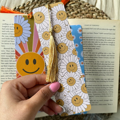 Aesthetic Girly Bookish Sunflower bookmark, Sunflower bookmark for Book Lovers , Linen Bookmark,Sunshine Bookmark, Reader's gifts