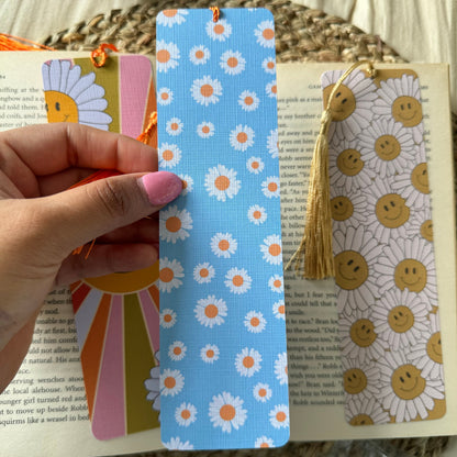 Aesthetic Girly Bookish Sunflower bookmark, Sunflower bookmark for Book Lovers , Linen Bookmark,Sunshine Bookmark, Reader's gifts