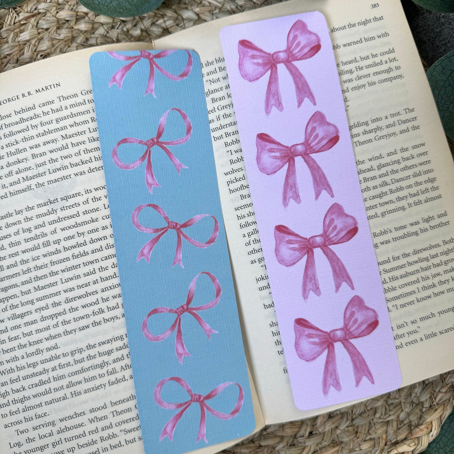 Set of 2 Coquette Bow Bookmark for Book Lovers , set of 2 Linen Bookmark, Aesthetic Girly Bookish Bow bookmark, Pink bows bookmark