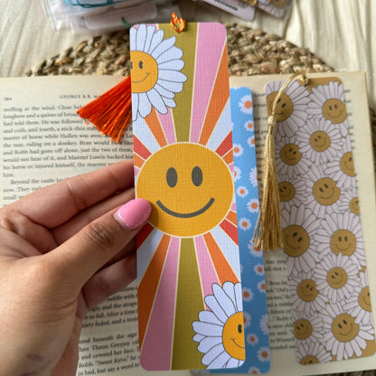 Aesthetic Girly Bookish Sunflower bookmark, Sunflower bookmark for Book Lovers , Linen Bookmark,Sunshine Bookmark, Reader's gifts