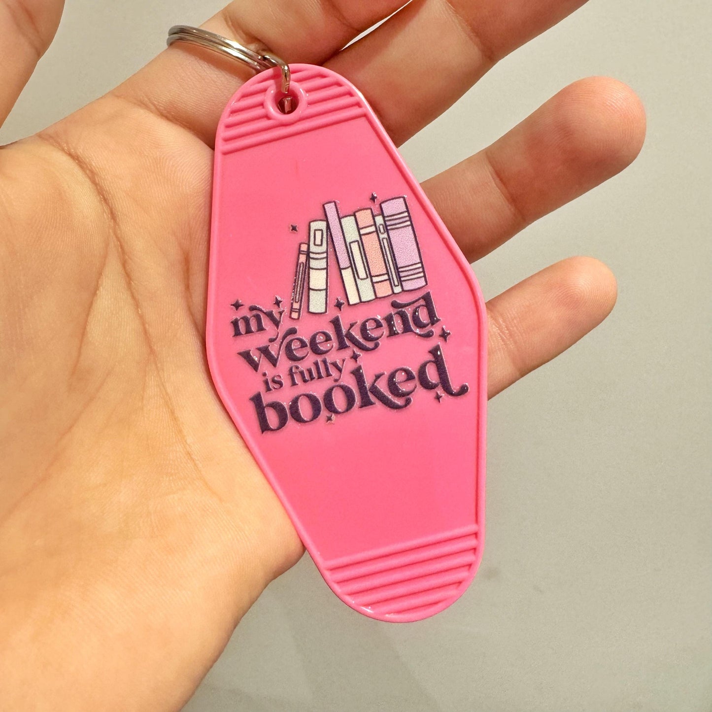 Book lover keychain . My weekend is booked keyring . Motel keyring .Gift for book lover, Bibliophile gift . Bookish Motel Keychain for gift