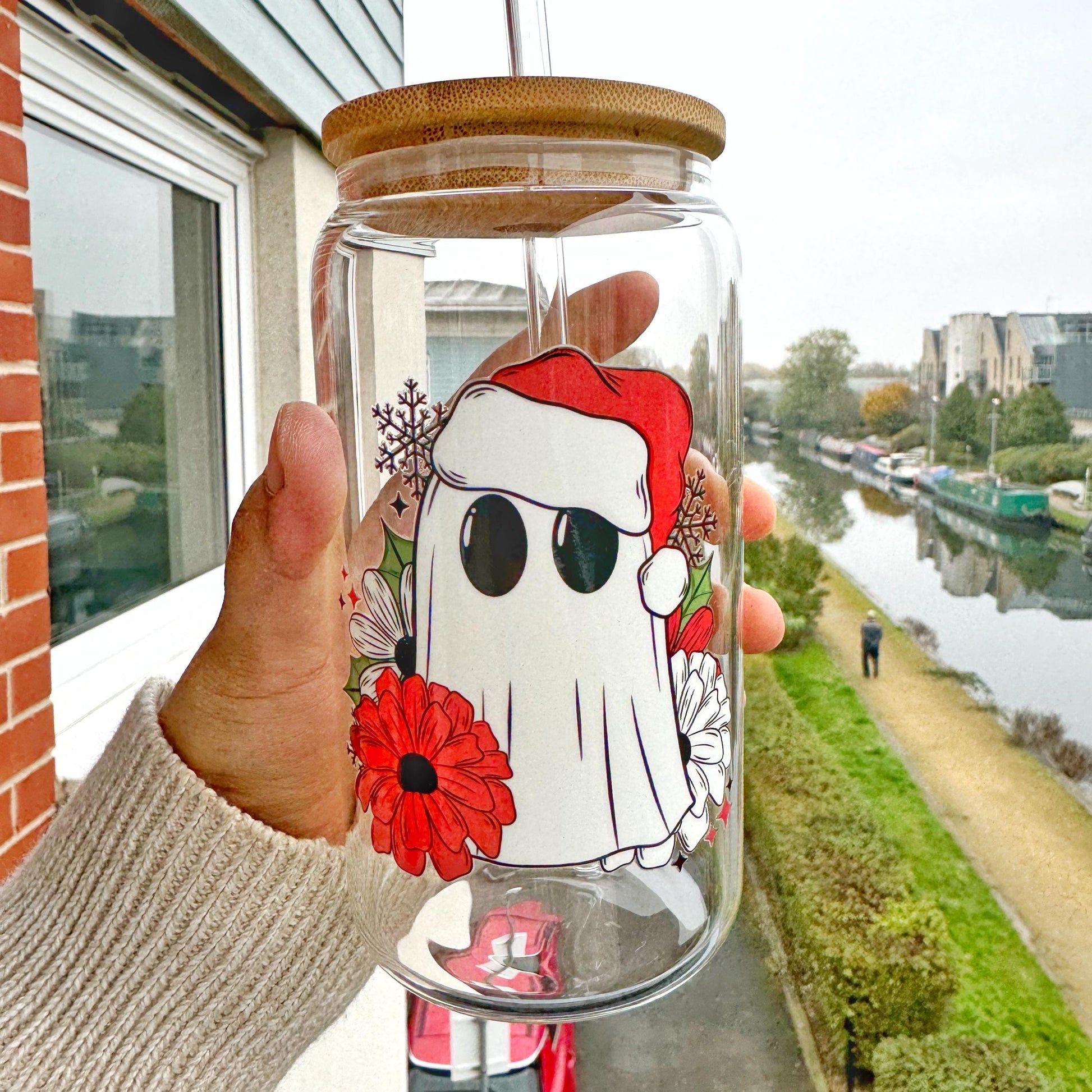 Christmas Santa Ghostie Coffee Can Glass, Christmas flower Beer Can Glass with Bamboo Lid and Glass Straw, Holiday Cup, Secret Santa Gift