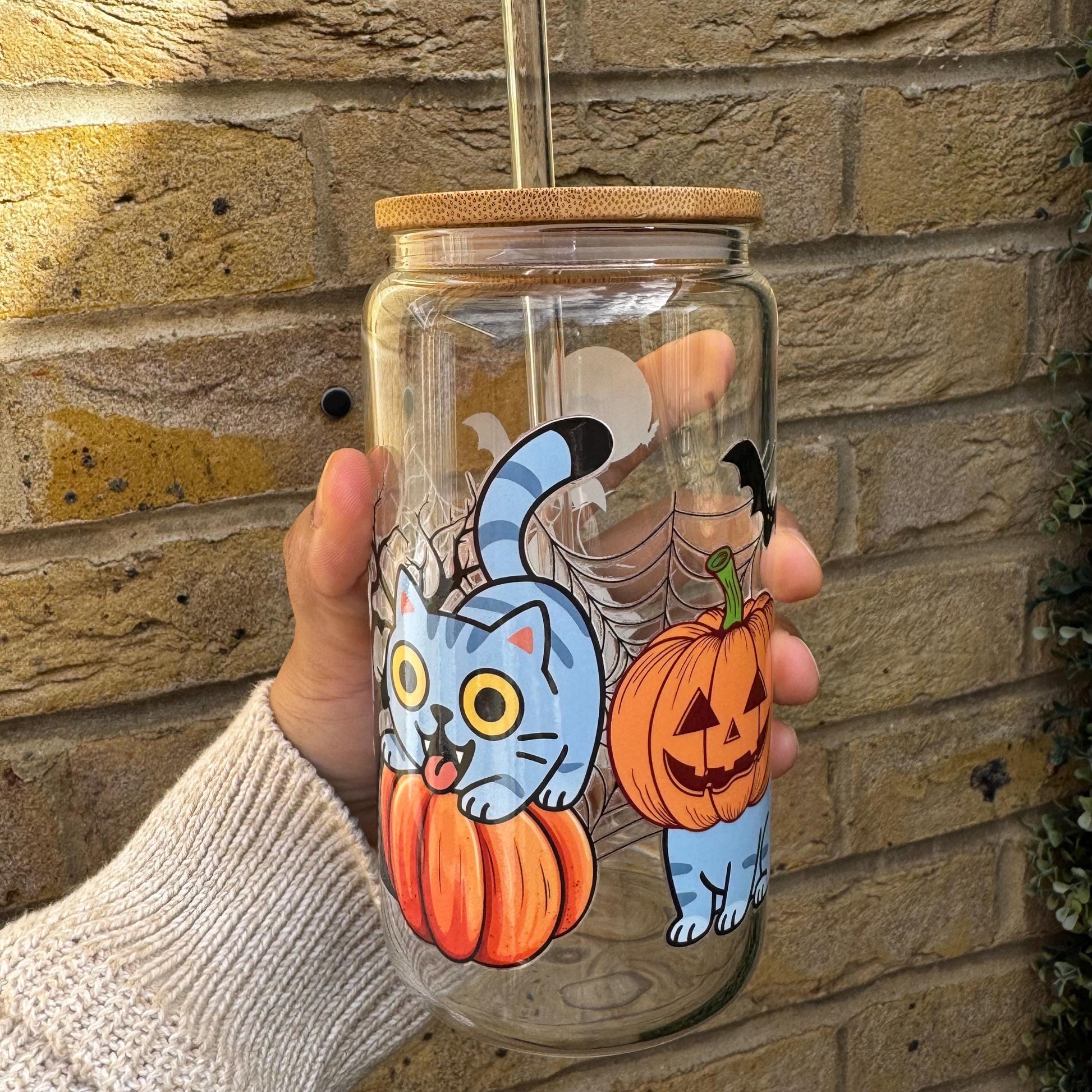 Spooky Cat Pumpkin Can Glass: Iced Coffee Tumbler with Bamboo Lid