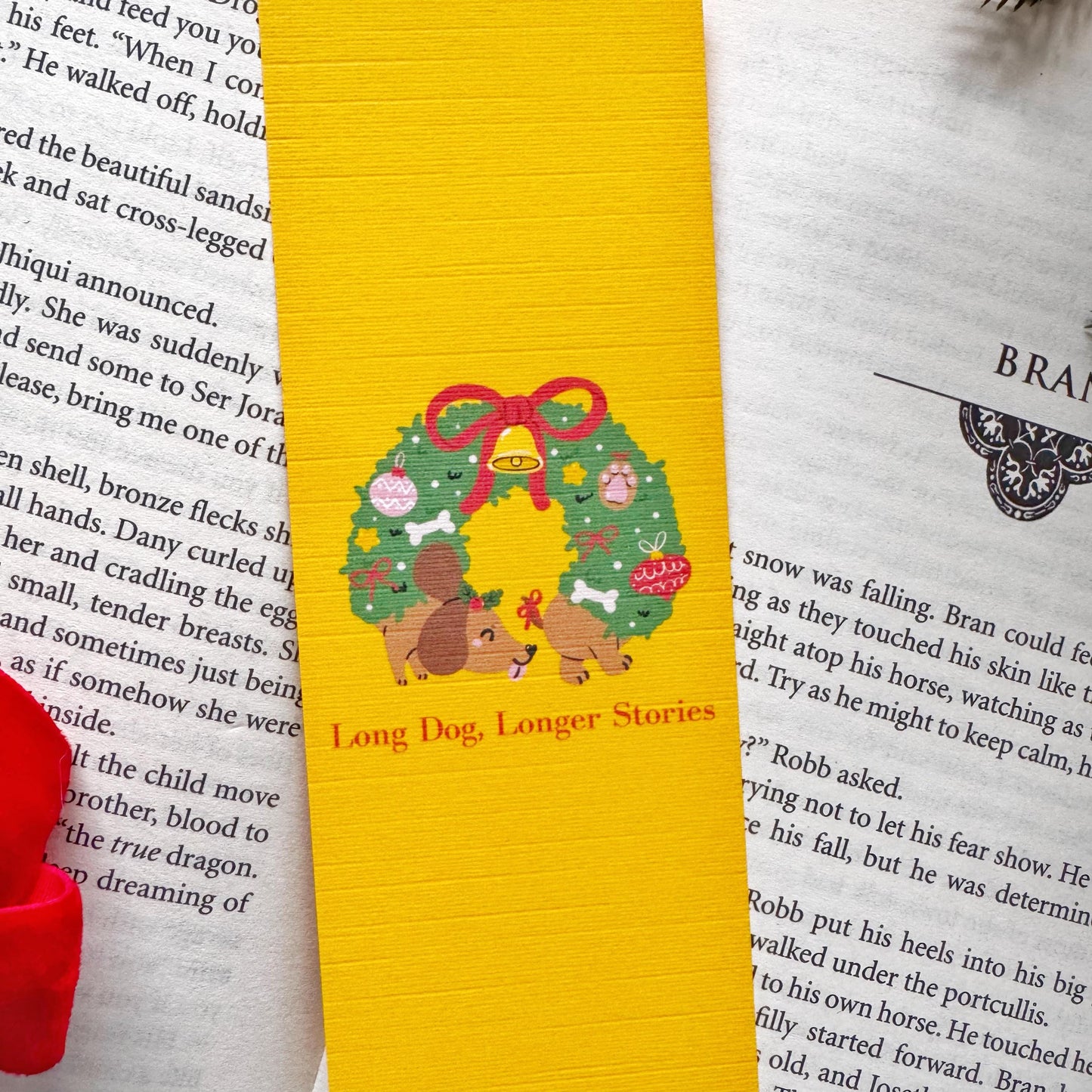 Dachshund Christmas Wreath Bookmark, Double Side 2x6 inch Linen Paper Gift