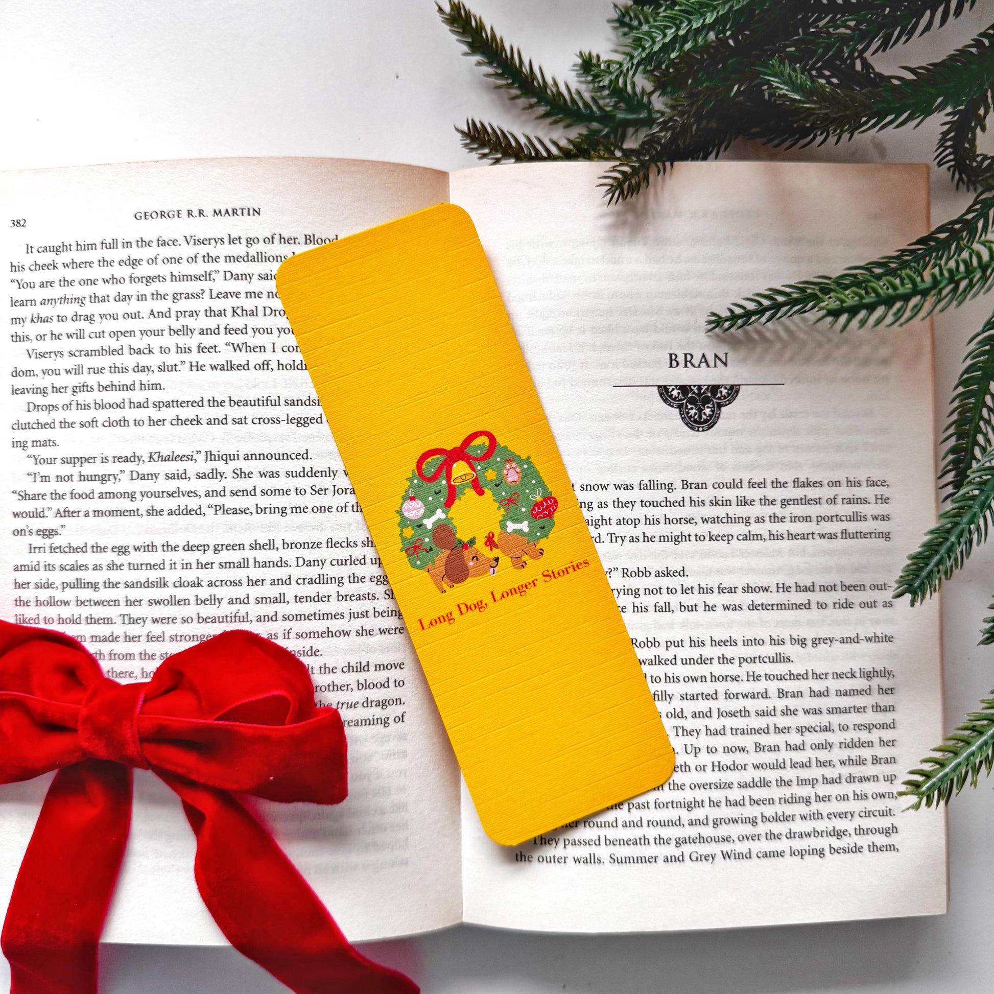 Dachshund Christmas Wreath Bookmark, Double Side 2x6 inch Linen Paper Gift