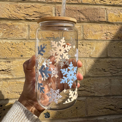 Christmas Snow Flakes Iced Coffee Glass Mug with Bamboo Lid & Glass Straw