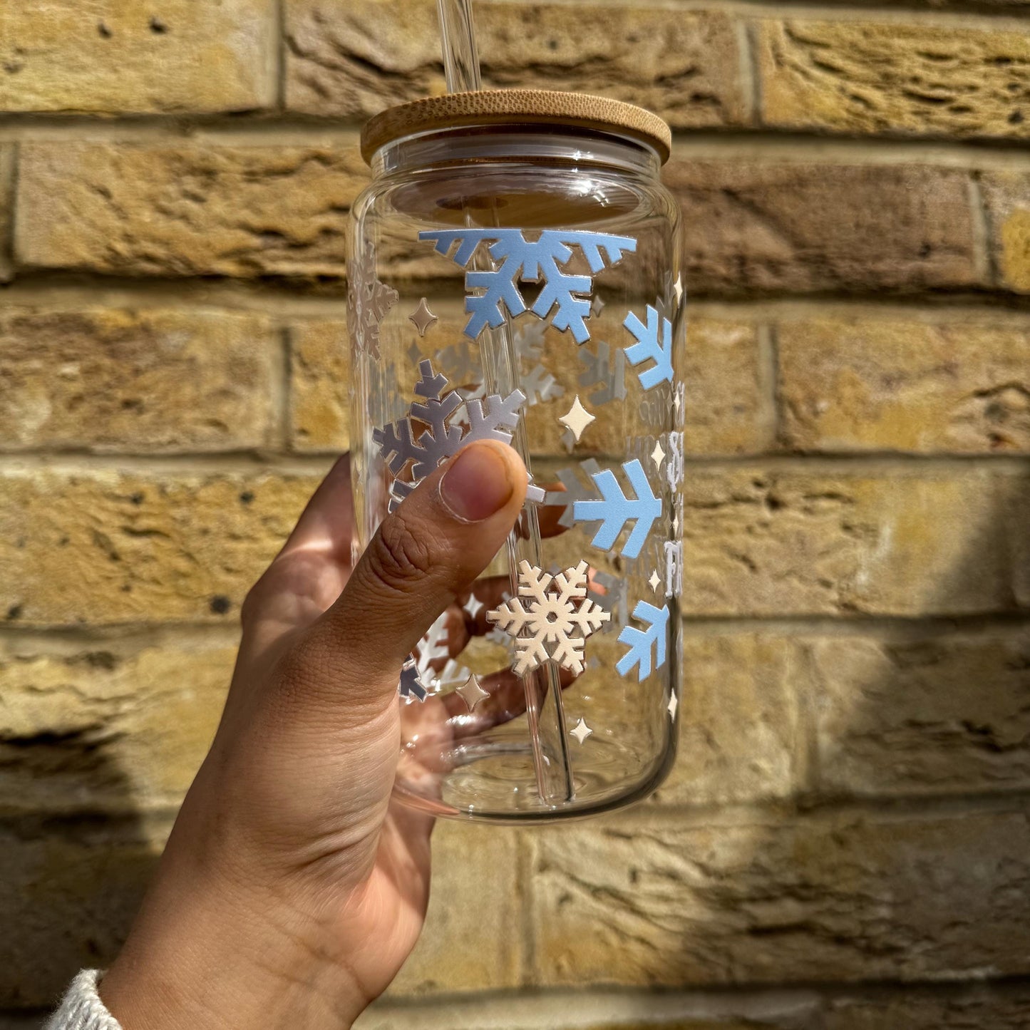 Christmas Snow Flakes Iced Coffee Glass Mug with Bamboo Lid & Glass Straw