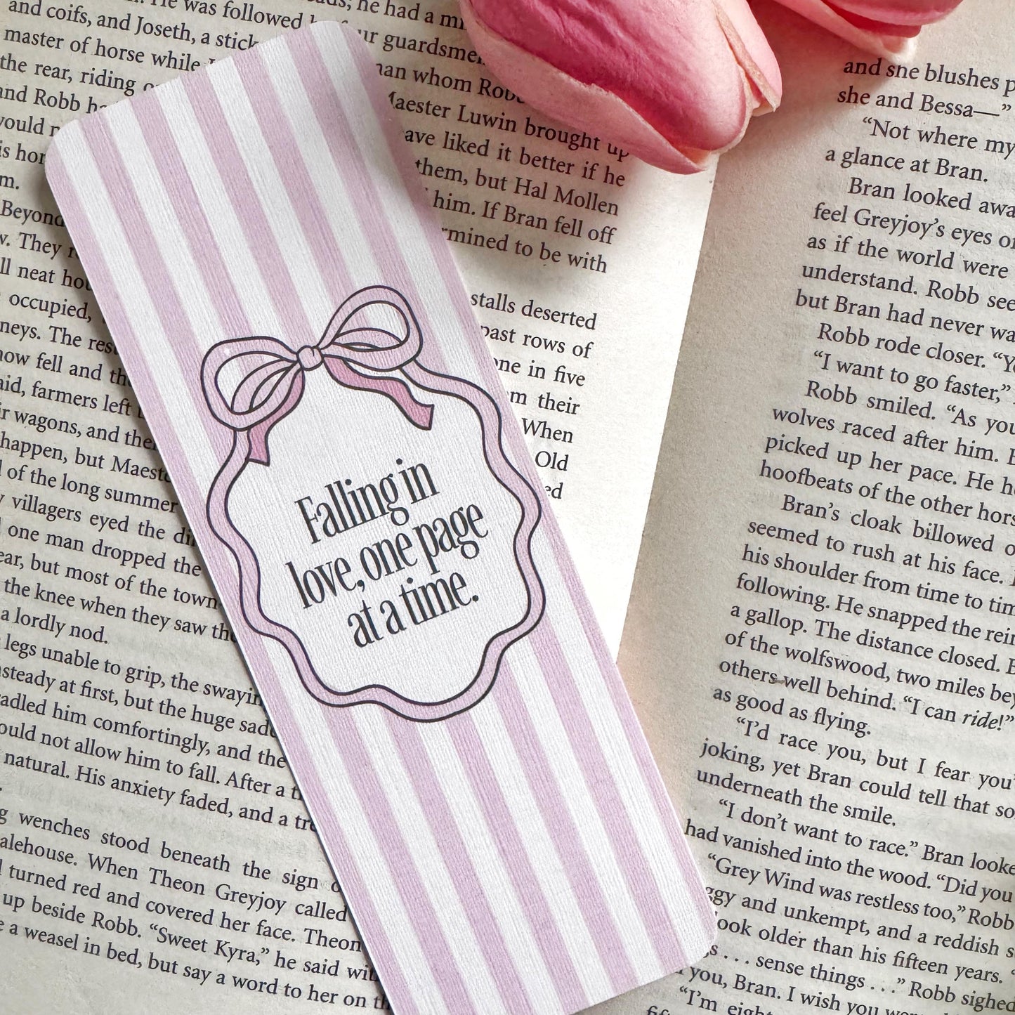 Falling in Love One page at a time : Valentines Bookish Linen Bookmark