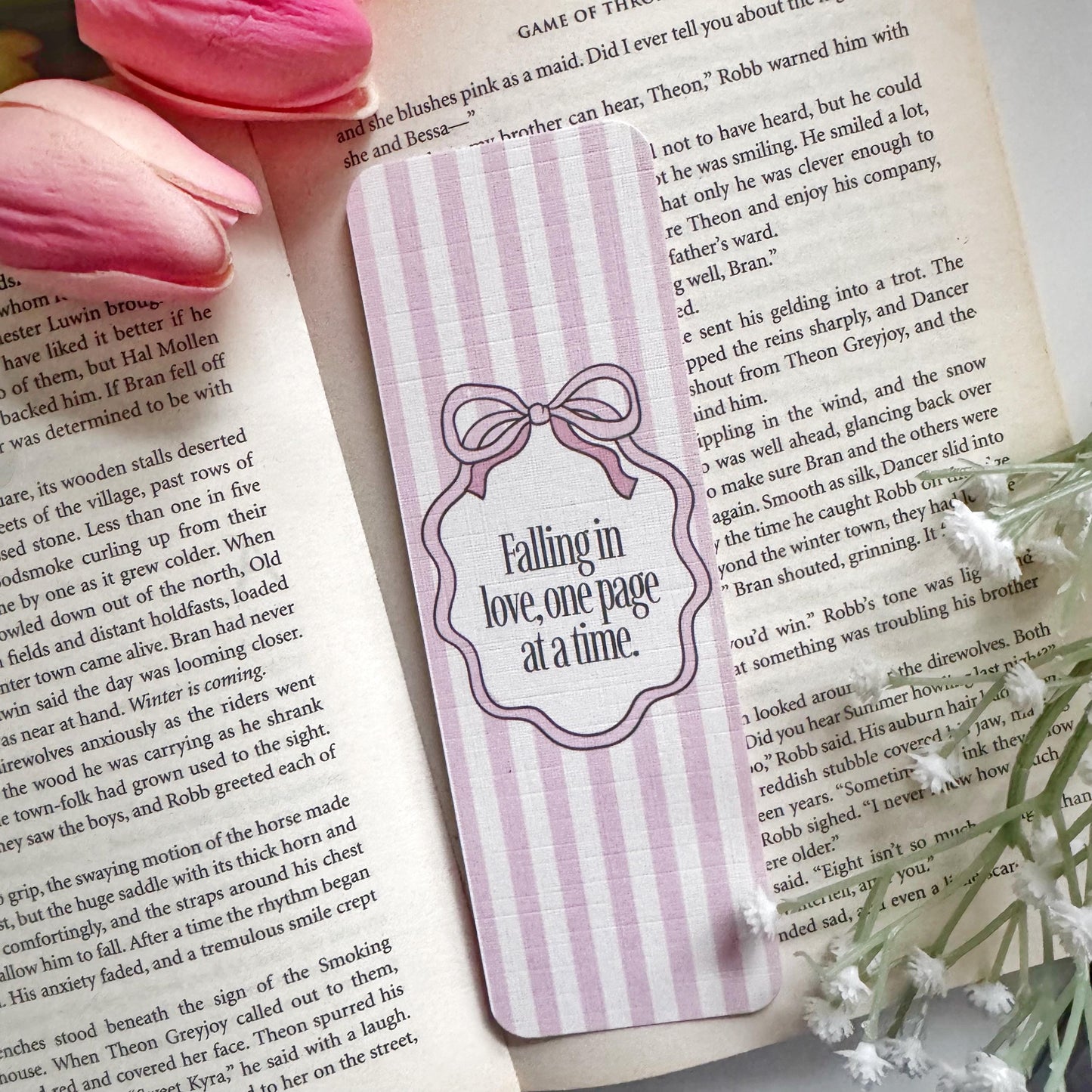 Falling in Love One page at a time : Valentines Bookish Linen Bookmark