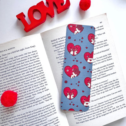 Bookish Heart Reading Books Linen Bookmark – Minimalist Double Sided Bookmark