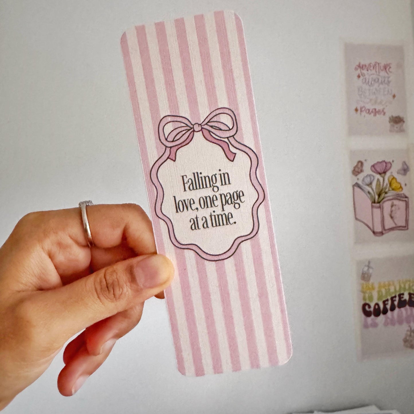 Falling in Love One page at a time : Valentines Bookish Linen Bookmark